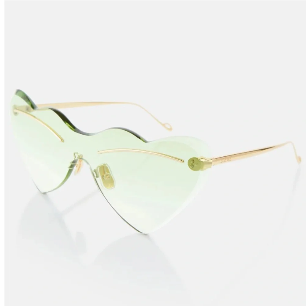 Loewe Sunglasses, New 240 - Picture 6 of 6